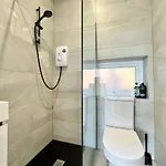 Apartamento Sleek Stylish 1 Bedroom *