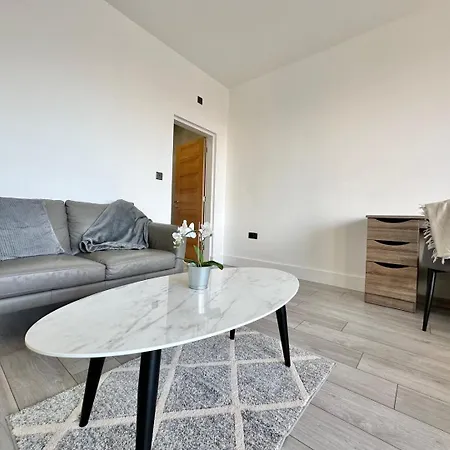 Apartment Sleek Stylish 1 Bedroom Leeds *